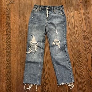 Destroyed/ distressed front Jean
